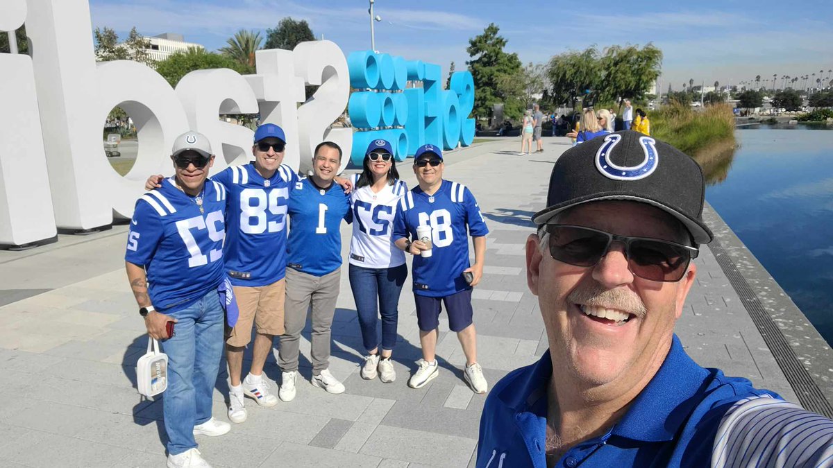 ColtsFansMexico's tweet image. Ya estamos en el @SoFiStadium para apoyar a nuestros @Colts. 
@FOXSportsMX @CarlosRosadoV #foximpactonfl @ColtsLife @FOXImpactoNFL #foximpactonfl