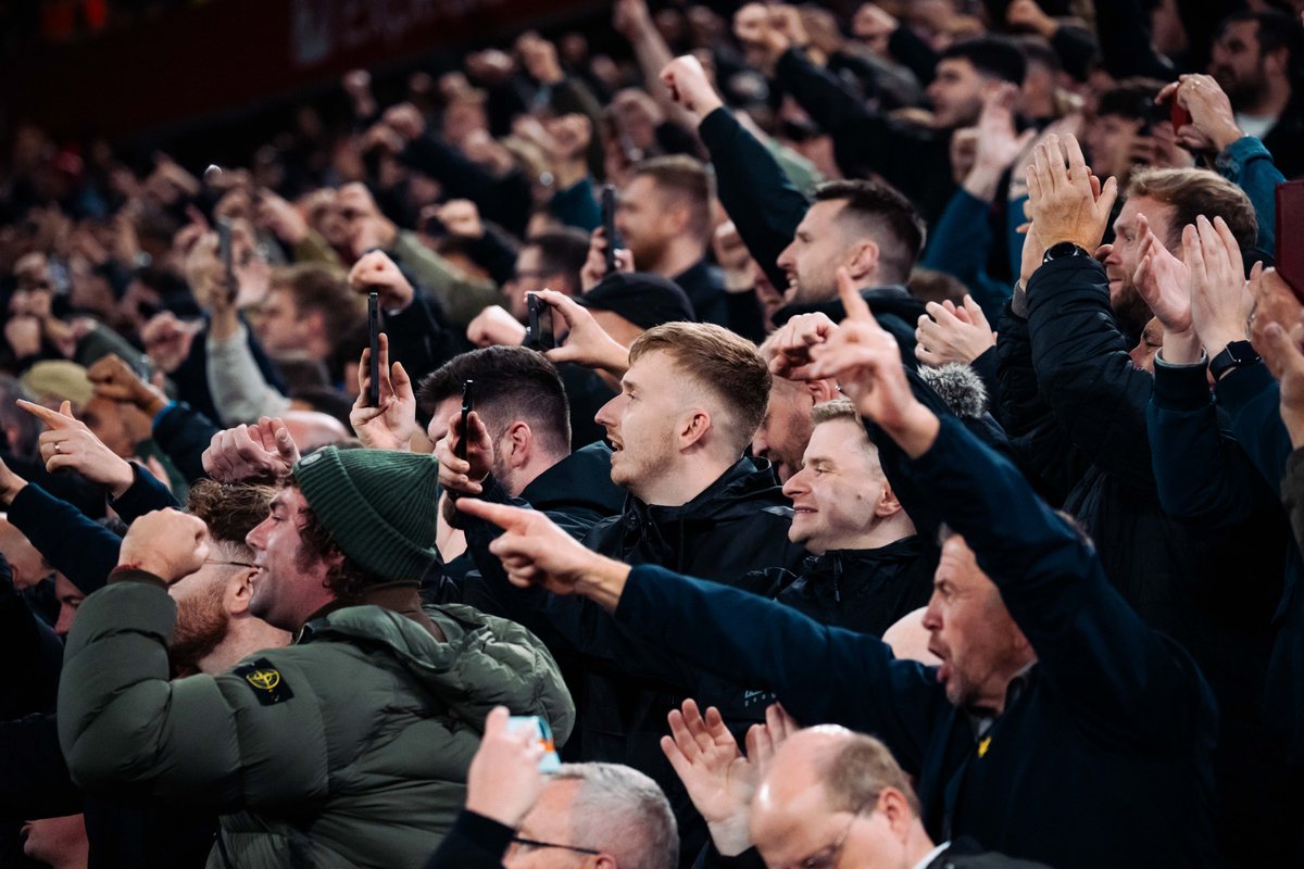 ManUtd's tweet image. Limbs in the away end 🤩