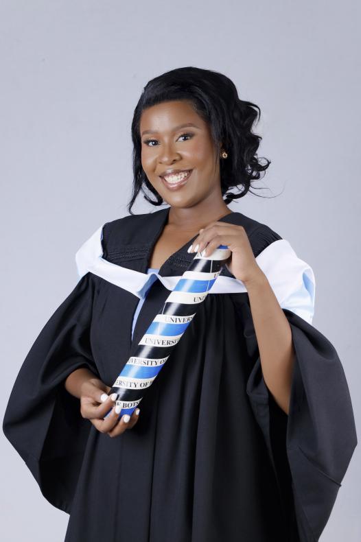 MissWalkinglit's tweet photo. Yes I DID THAT. Graduated law school in record time with second class, upper division. 

Like my favourite Artist would say it; 'you are the conqueror, the warrior, that is very dangerous. that is who you are! Give it up to the most high God, Badimo bame le bone hela yaalo"🤍 https://t.co/qqYnBbWbsA
