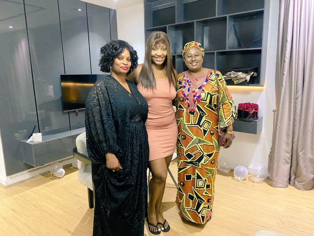 I went to see my girl Sultana today she's so beautiful, kind, soft and generous 😇. <a href="/_sultanafarida/">Sultana</a>
May God be with you always &amp; and much love ❤️ 🙏 my dear
#SultanaFarida 
#BBNaijaS10 
#BBNajia