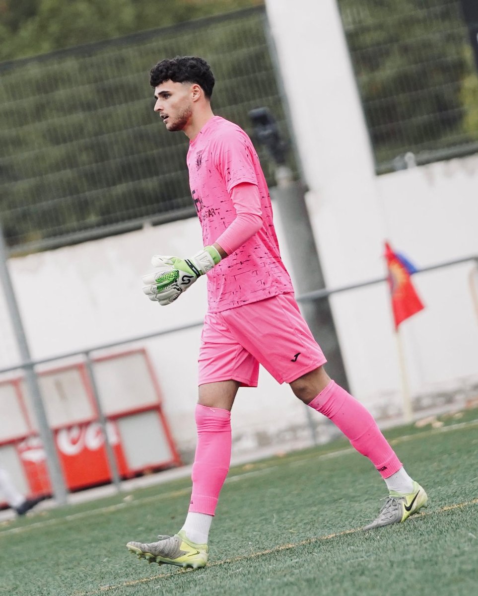🔐 Un día más en la oficina. 
🧤 Clean sheet <a href="/javigarrid01/">Javier</a>.