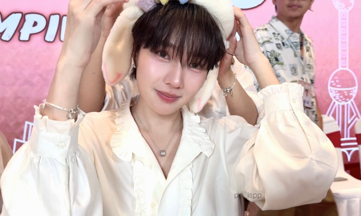 pp_ispphere's tweet photo. 🦆🐰sooooooooo cute

#KengNamping 
#KengNamPingFSinShanghai https://t.co/zLsS0sBWjE