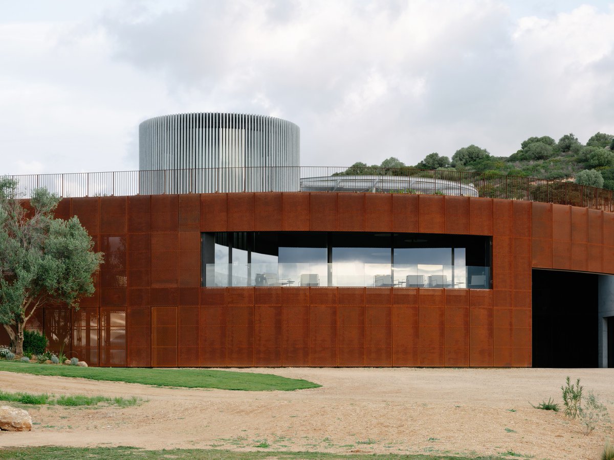 illustrarch's tweet image. Winery Tenute Maestrale by Spaziozero & X Architekten
#industrial #architects #design #architecture #illustrarch