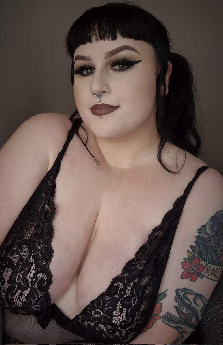 $3.50 sale 🌟

Over 5000 pics &amp; vids 🥵🔗⬇️