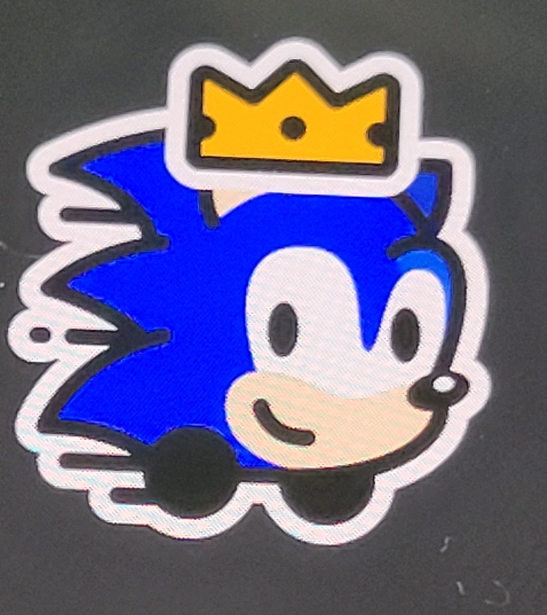 My mom is actually an elite level Waze driver so here's little Waze Sonic Car with a crown :3
