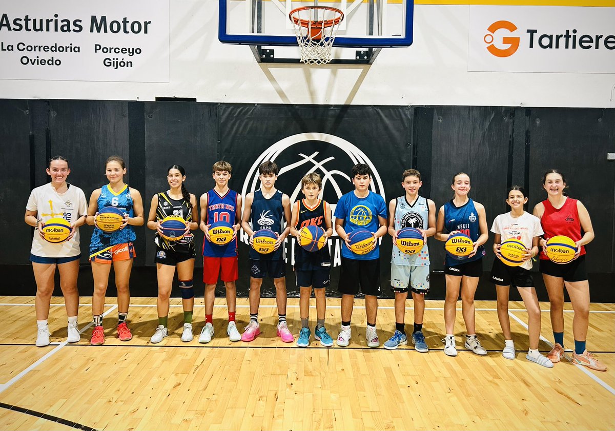 Finalizamos una nueva jornada de la 𝗔𝗖𝗔𝗗𝗘𝗠𝗜𝗔  3️⃣❌3️⃣

👉 Únete a la academia 3x3  <a href="/RBA_Basket/">RBA Basket Academy</a> 
🏀 Oportunidad de desarrollar cualidades y habilidades específicas de 3x3.
⛹️‍♀️ Jugadores y jugadoras.
🕒 Horarios domingos de tarde.
📰 Info e inscripciones 684 601 995