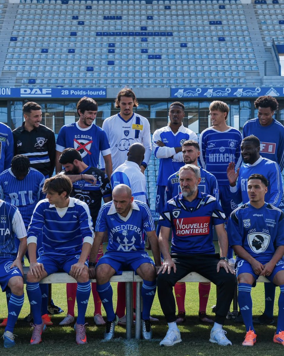Footballogue tweet media
