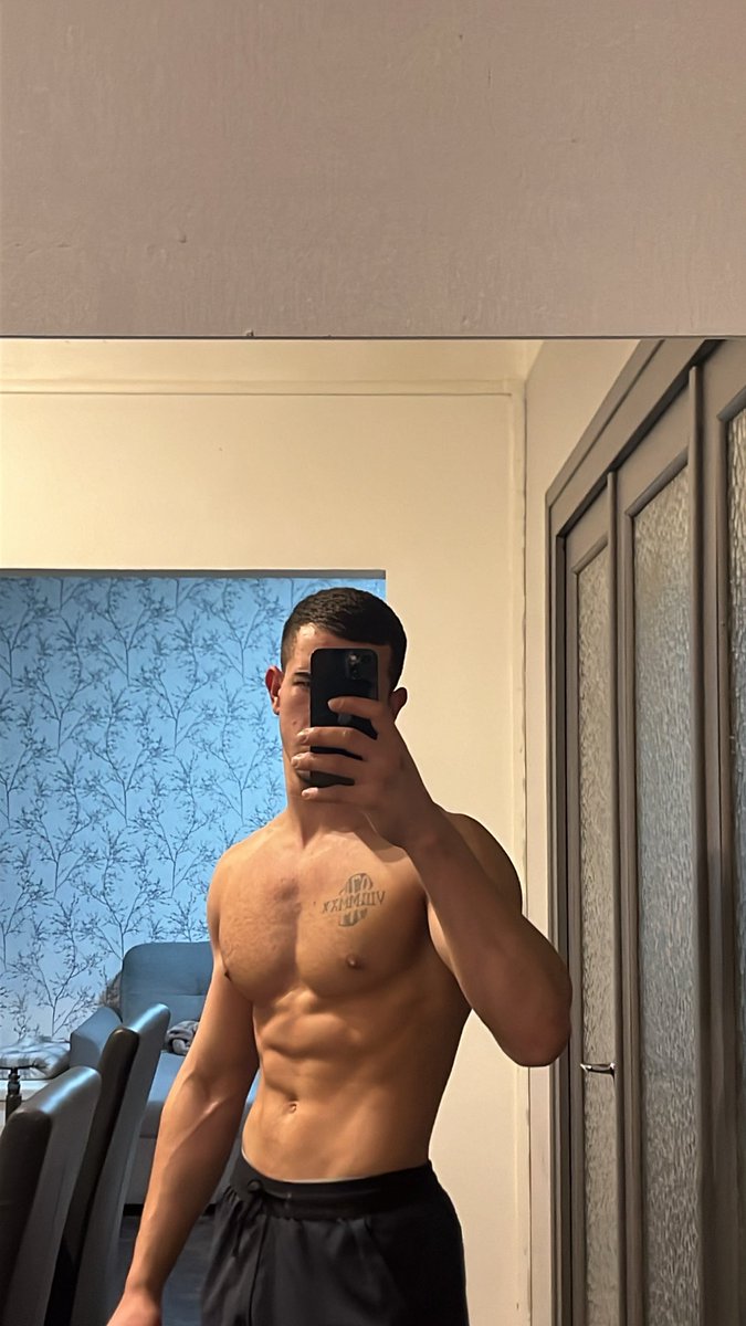 4,99 pour les 20 premiers 🍆🔗

top4fans.com/titouslein/

Rt 🙌
