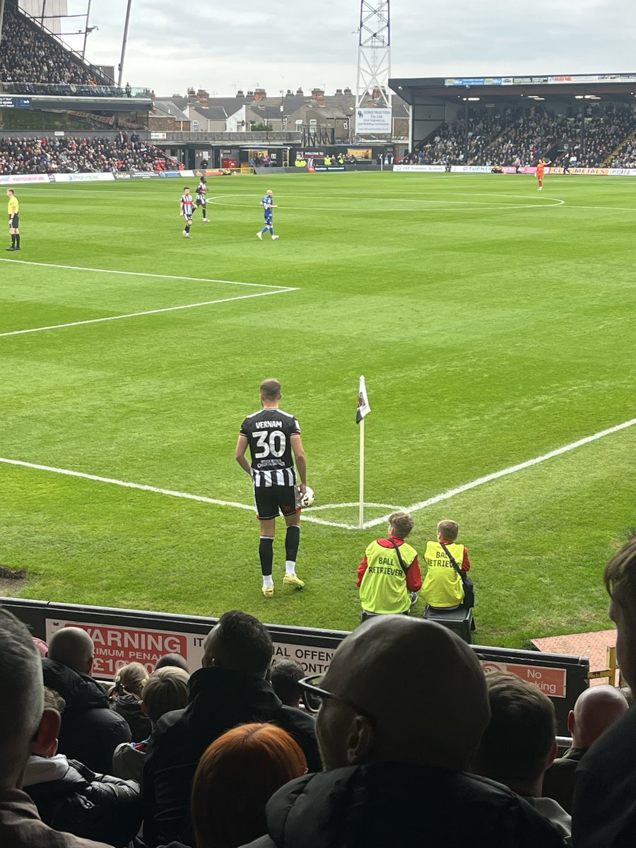 Kellarooo's tweet image. Enjoyed a trip to BP yesterday with my biggest girl.
Had to see the sea and have a chippy for lunch before the match.

Great day and a great 3 points again for the mariners!