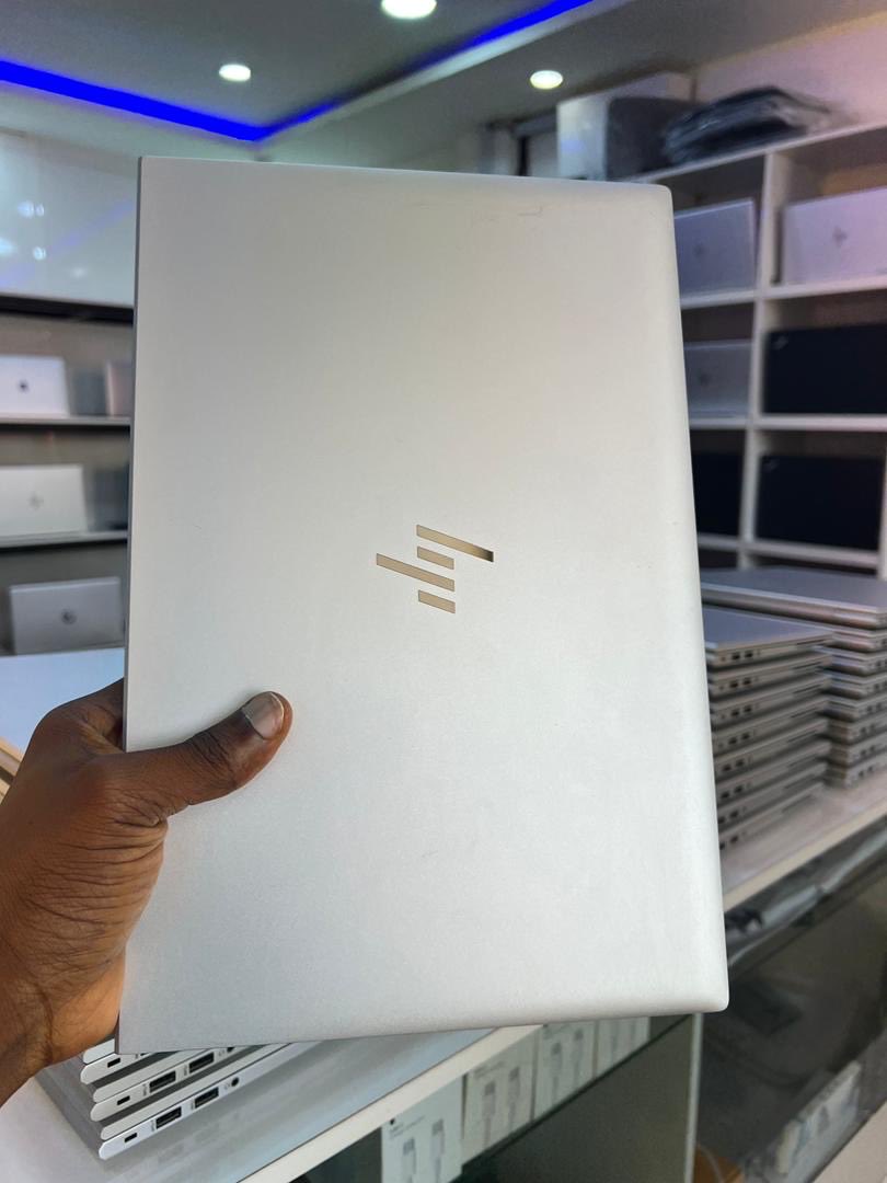 ayzade_abdool's tweet photo. SELLING OUT FAST FAST 🚨 ‼️ 🔔 

Hp Elitebook 845 G8
AMD Ryzen 5 PRO
11th generation
16gb ram
256gb ssd 
Keyboard light ✅
Fingerprint ✅
14 inch 
Battery health: Excellent 

Price 🏷️ 330k
Location: Kaduna State, Nigeria.
Tel: 07064650565

Nationwide delivery 📦 🚚 https://t.co/6A9O3d6tLj