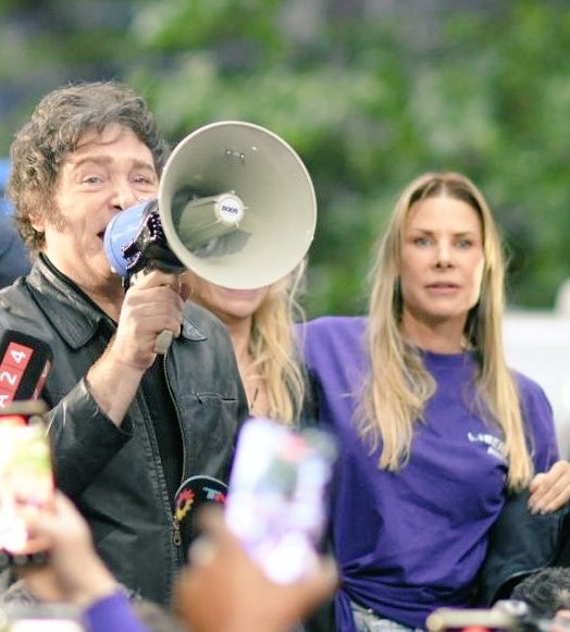 <a href="/KarenReichardt1/">Karen Reichardt1</a> <a href="/matias_vorrath/">El Rayo</a> El upgrade que vamos a meter el 26.