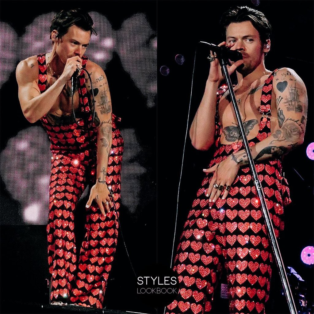 If George doesn’t wear this next week I’ll be suing #Strictly