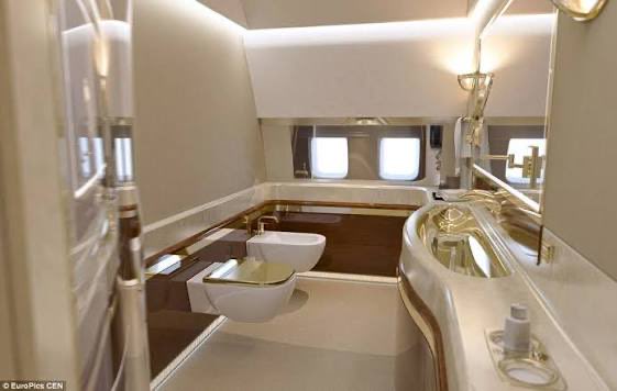 benjimk's tweet image. Le luxe et la haute technologie au service du Président du #Sénégal ! 🇸🇳 L'Airbus #ACJ320neo n'est pas qu'un avion : c'est un bureau volant avec des équipements de communication sécurisés et un confort VIP pour les missions d'État.