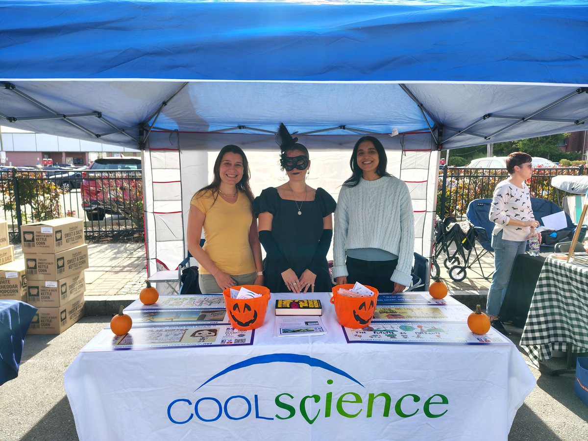 cool_sci's tweet image. #CoolScience is at the #Somerville Streets #MonsterMash from 2-6 p.m. today. Stop by to say hi.