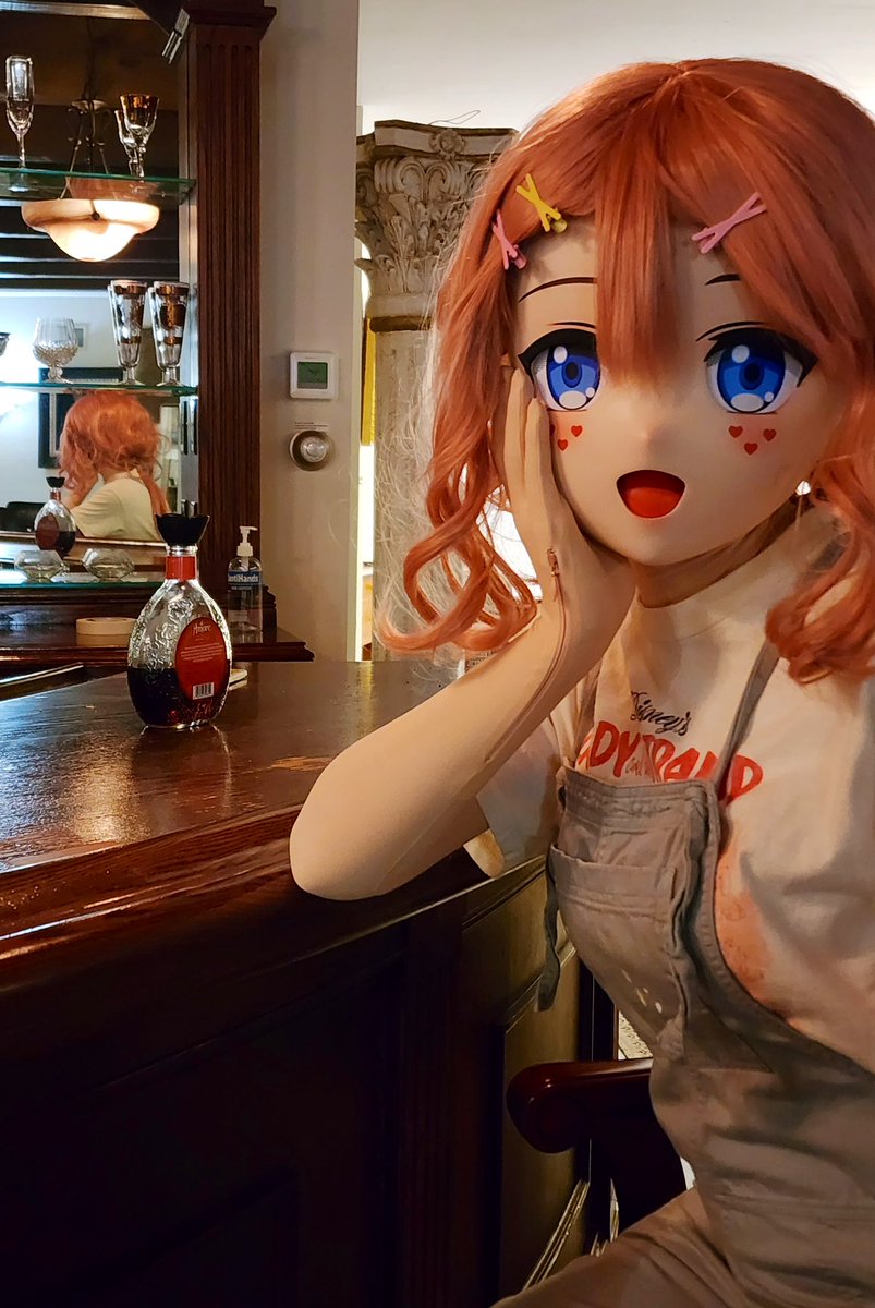 Hmm, what should I get? I’m thinking a Shirley temple would be yummy! 

It’s been one year since I got and debuted blossom! Thanks for all the love you guys gave her🩷🌸

📸 <a href="/GyroScopeKigu/">GyroKig</a>