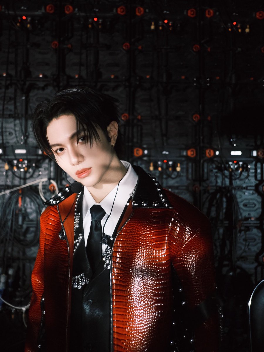 harxeuphoria's tweet image. william for lykn dusk and dawn concert ❤️‍🔥

LYKN SHINE AT DAWN
#LYKNDuskAndDawnConcertD2 #williamjkp