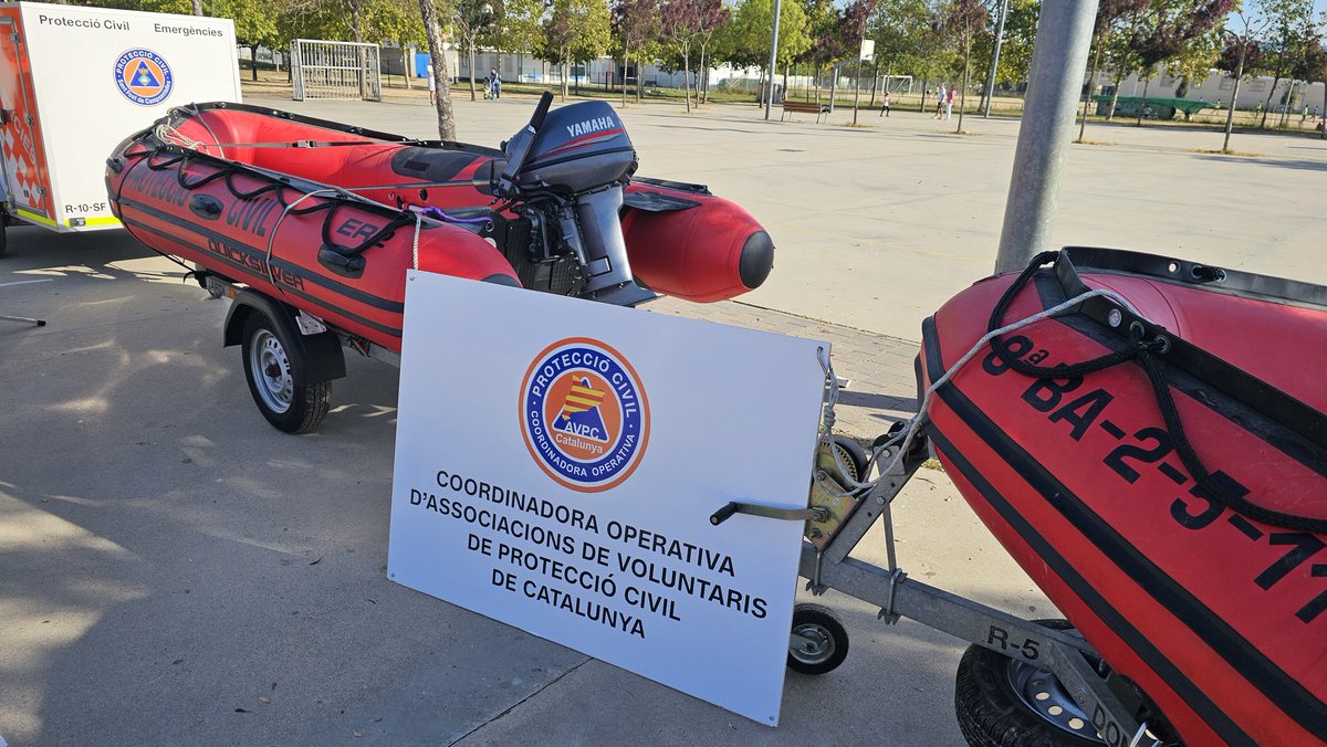 Coordinadora_AV's tweet image. Acte de commemoració del 10è aniversari de la creació de l&apos;Associació de Voluntaris de Protecció Civil de Salt ( Girona ).
Felicitats !!! 👏👏
#ProteccióCivil #Salt 
@Coordinadora_AV