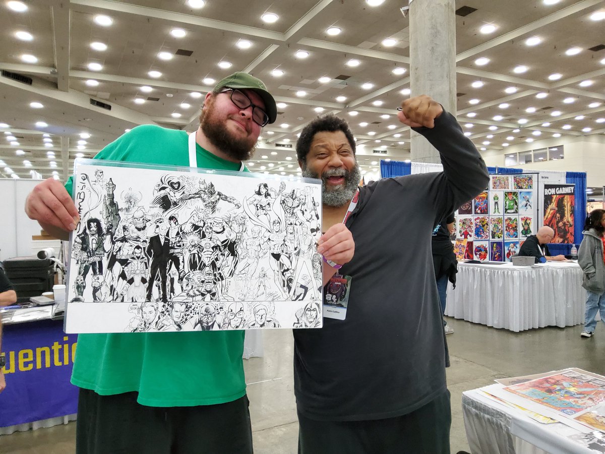 pariscullins's tweet photo. Signing autographs all day @ #BaltimoreComicCon https://t.co/vL7CJQbWpe