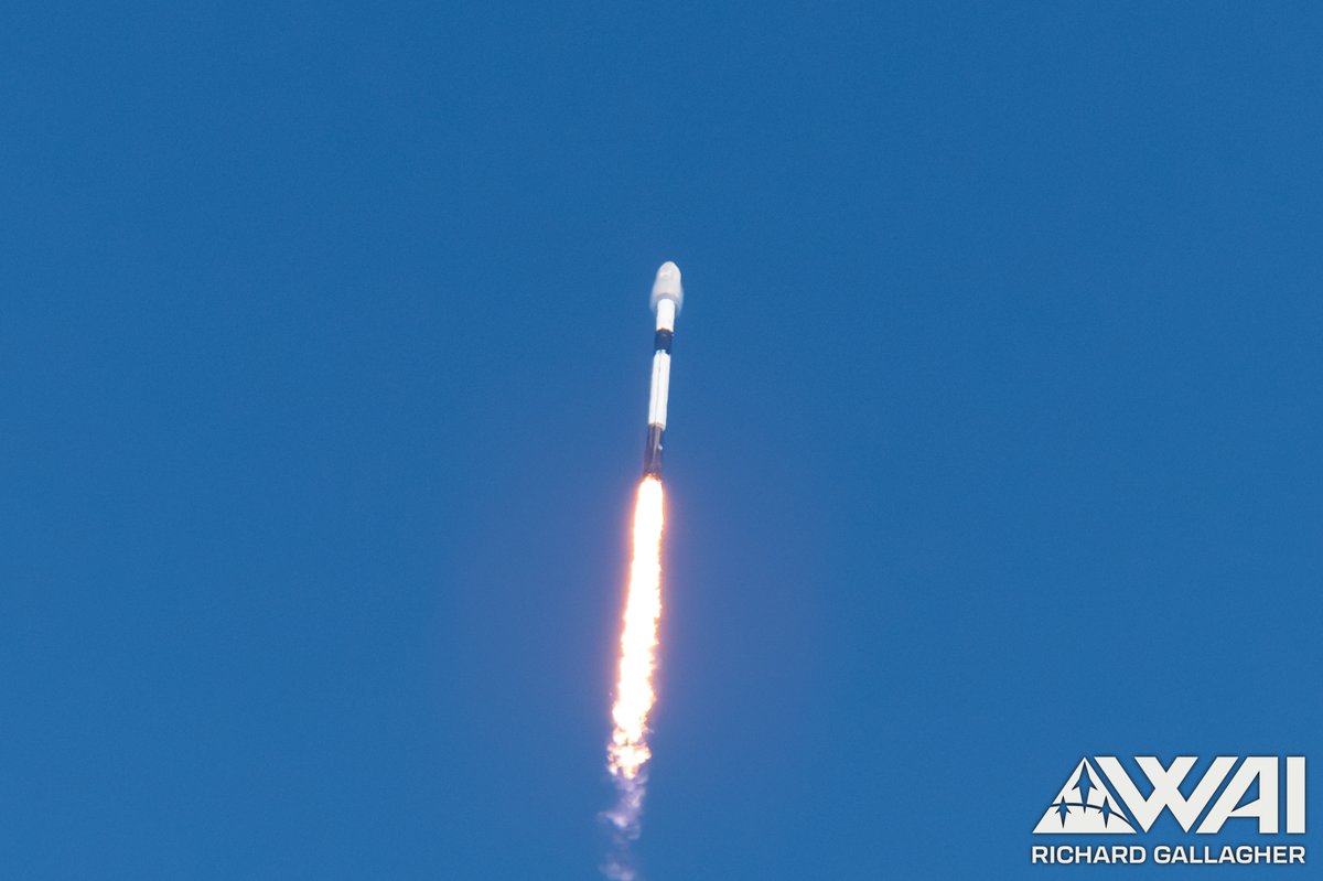 rpg571's tweet image. SpaceX Falcon 9 booster B1067 completed its 31st flight on October 19, 2025, during the Starlink 10-17 mission. 

This event set a new reuse record for Falcon 9 first-stage boosters, surpassing the previous mark of 30 flights. 

The booster, first used in the CRS-22 mission in…