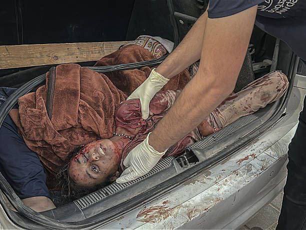 warfareanalysis's tweet photo. ⚡️BREAKING 

Gaza Press Sources: 44 civilians have been killed by the Israeli aggression on the Gaza Strip since dawn today. https://t.co/ajiKA3hLkg