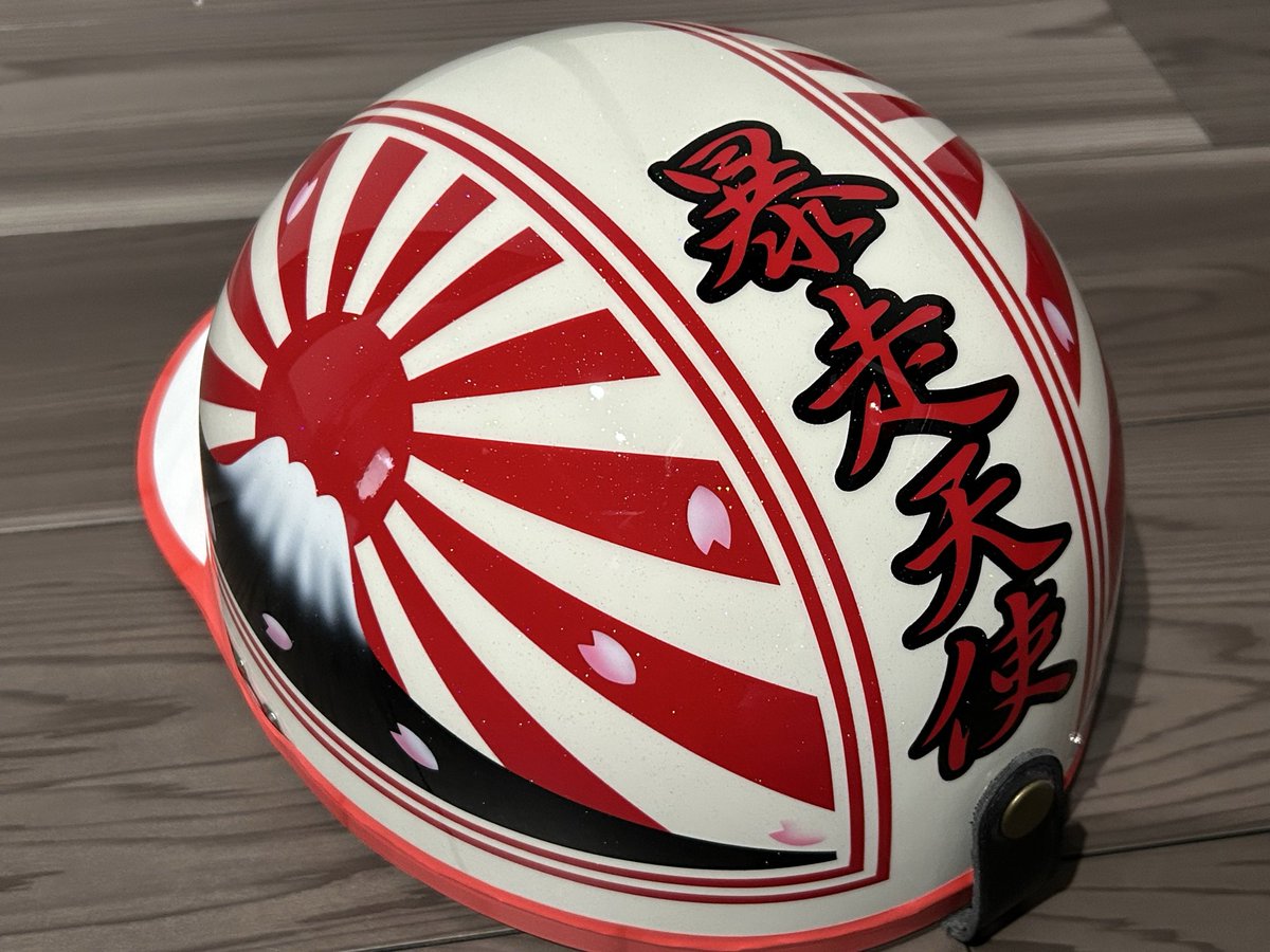 ペイントマン (@paint_clover) on Twitter photo 
