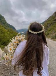 ᥫ᭡

.
                 𓆪͢͢: 🦋

.

كل الأشياء مصيرها ذكريات فأجعلوها جميلة 🧡🌾..

.