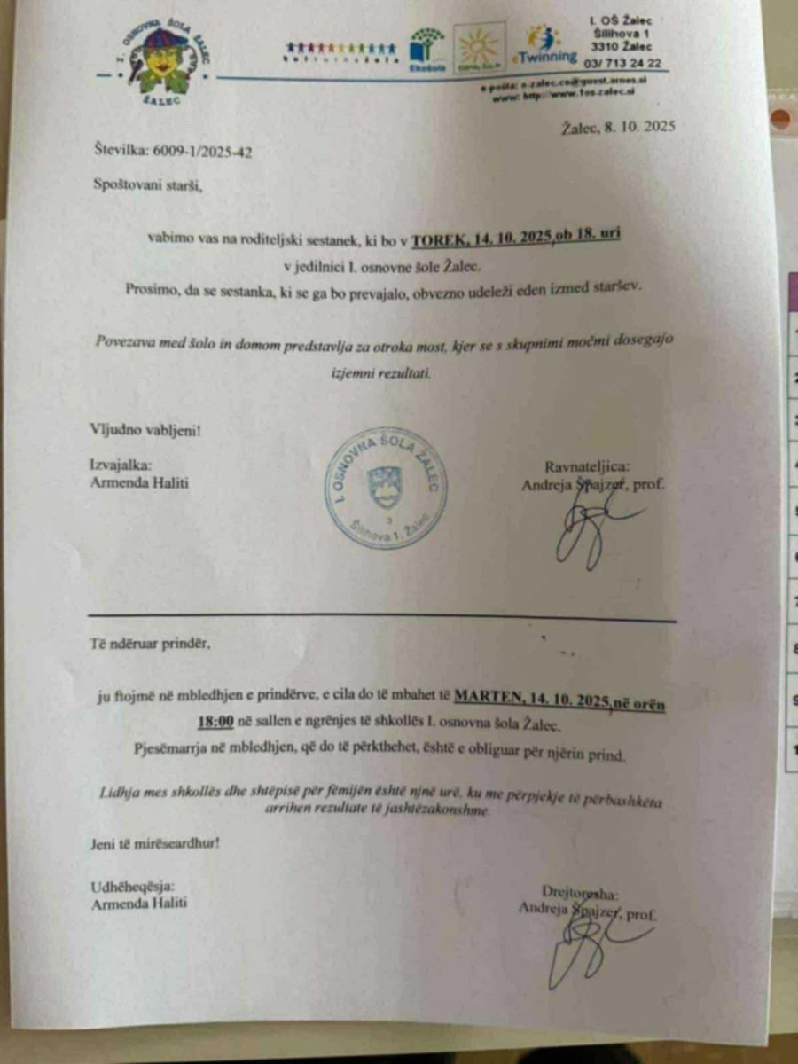 Na osnovni šoli Žalec roditeljski sestanek prevajajo v albanščino??? 

Čas je, da se nehamo konstantno prilagajati drugim in da se tujci začnejo prilagajati nam!

“Pod streho našo tuji rod naj gost nam bo, a ne gospod” - Simon Gregorčič

Deli naprej, da vsi vidijo, kaj se dogaja