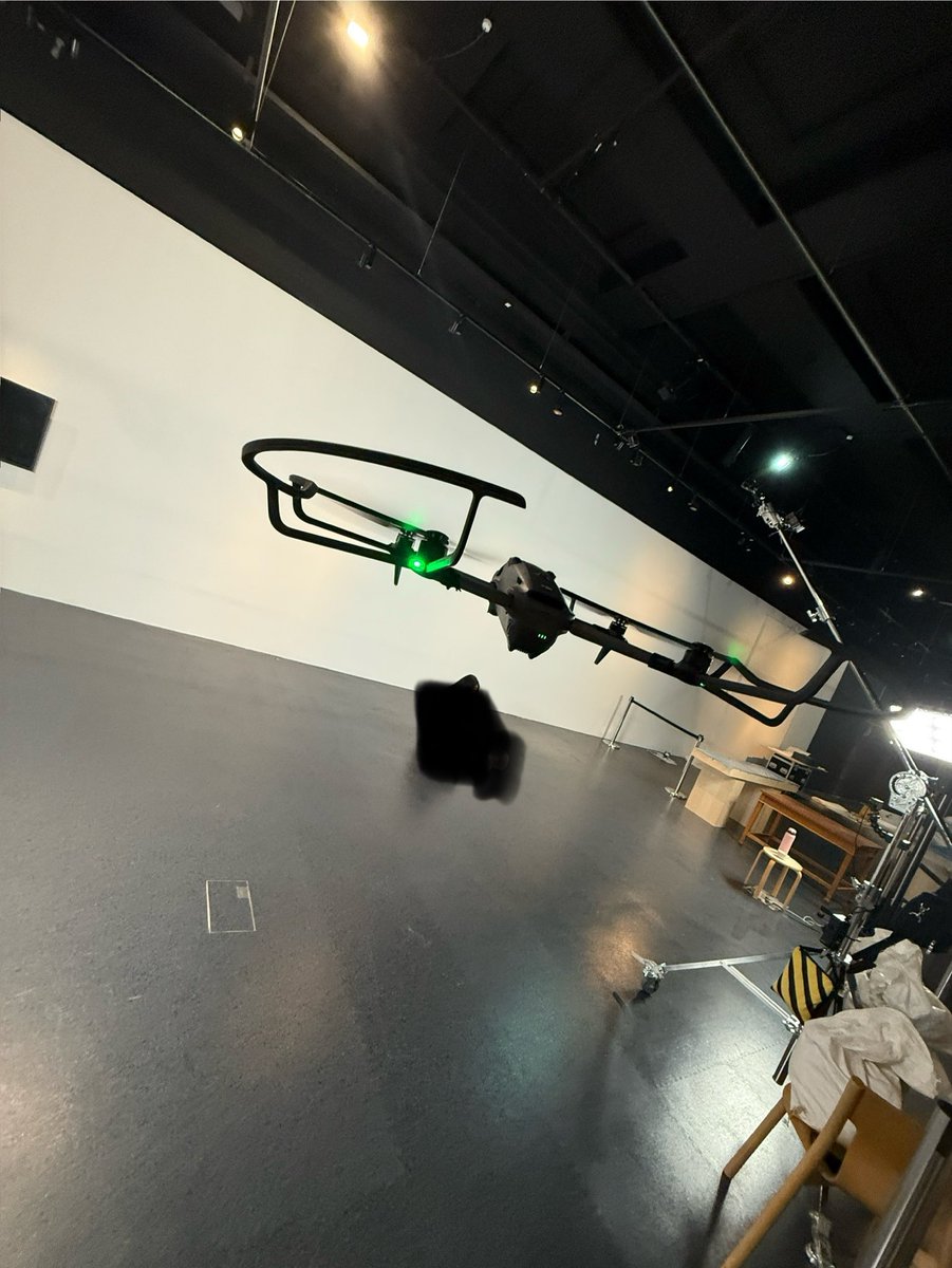 An insurance job, aerospace and the arts this week 🎥

Including a couple of days filming for an insurance company in the Midlands 👔

An aerospace shoot in South Wales ✈️

A couple of days filming an art installation being created at the National Museum of Wales 🎨