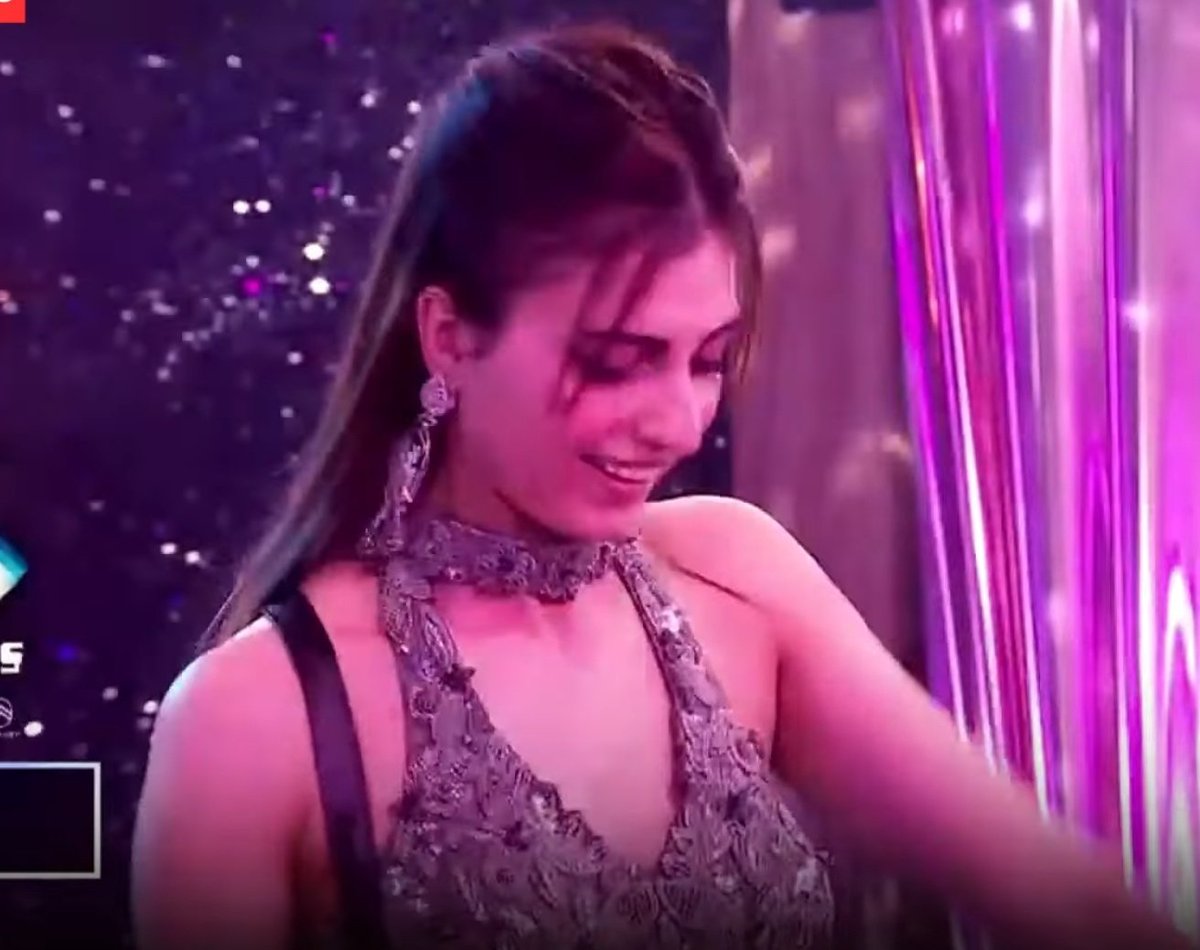 how stunning is this woman