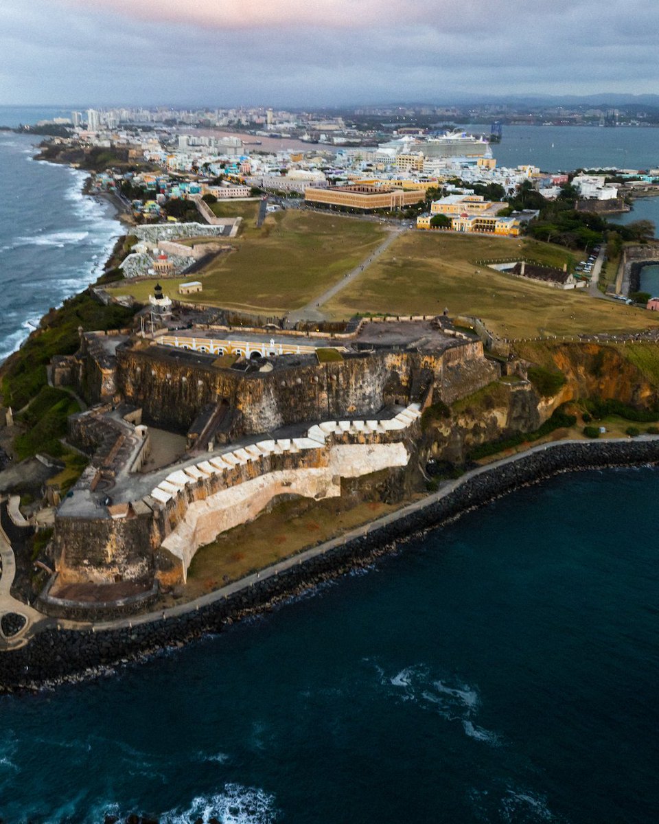 Why is our Island the top destination to #MakeYourMeetingBoricua? The <a href="/prconvention/">Centro de Convenciones de Puerto Rico</a>, the largest in the region, is close to the vibrant Distrito T-Mobile. With world-class resorts, natural beauty, and U.S. passport-free travel, it’s ideal for seamless events! #DiscoverPuertoRico