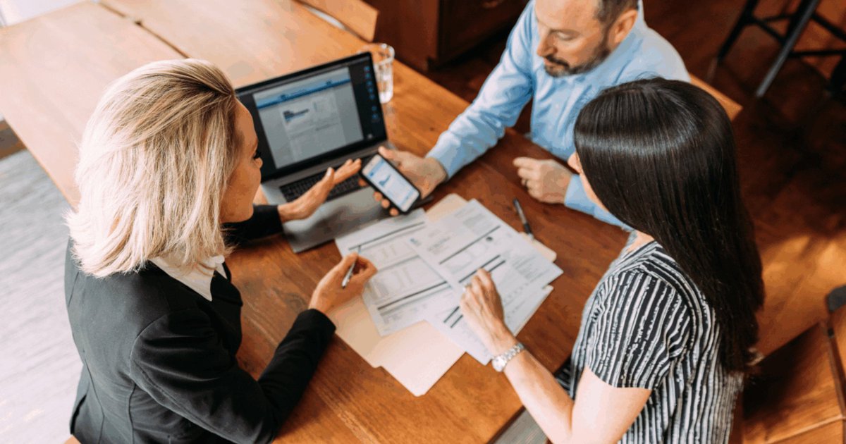 Why are SMBs choosing community banks for payment solutions? Because they want trusted partners. Community banks have the local insight, personal touch, and now (thanks to Celero) the fintech power to compete with big institutions. hubs.ly/Q03JzB0H0