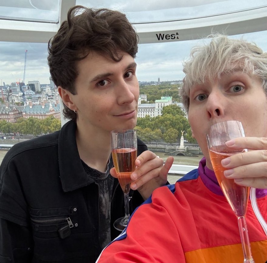 emophringe's tweet image. the way i thought they were gonna be so quiet after the hard launch but every single day since has felt like an actual dagger to the heart