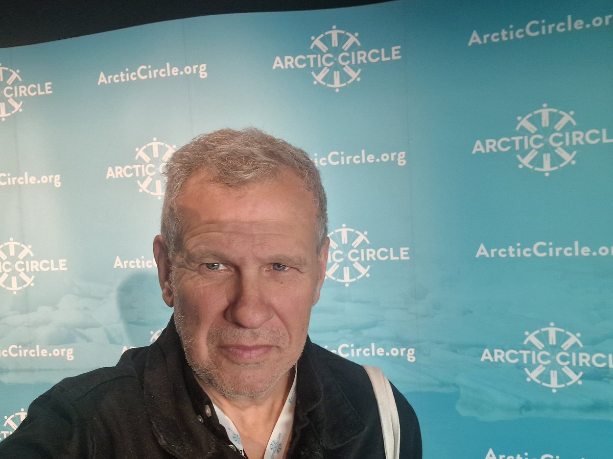 RamonLarramendi's tweet photo. Regreso tras tres muy intensos días de la conferencia arctic circle en Reykjavik, el foro mas importante del mundo sobre temas árticos.
Militarización, rutas de navegación, recursos naturales,un ártico partido en dos mitades que no se hablan, símbolo de esta nueva guerra fria 2.0 https://t.co/J1kkGs86VM