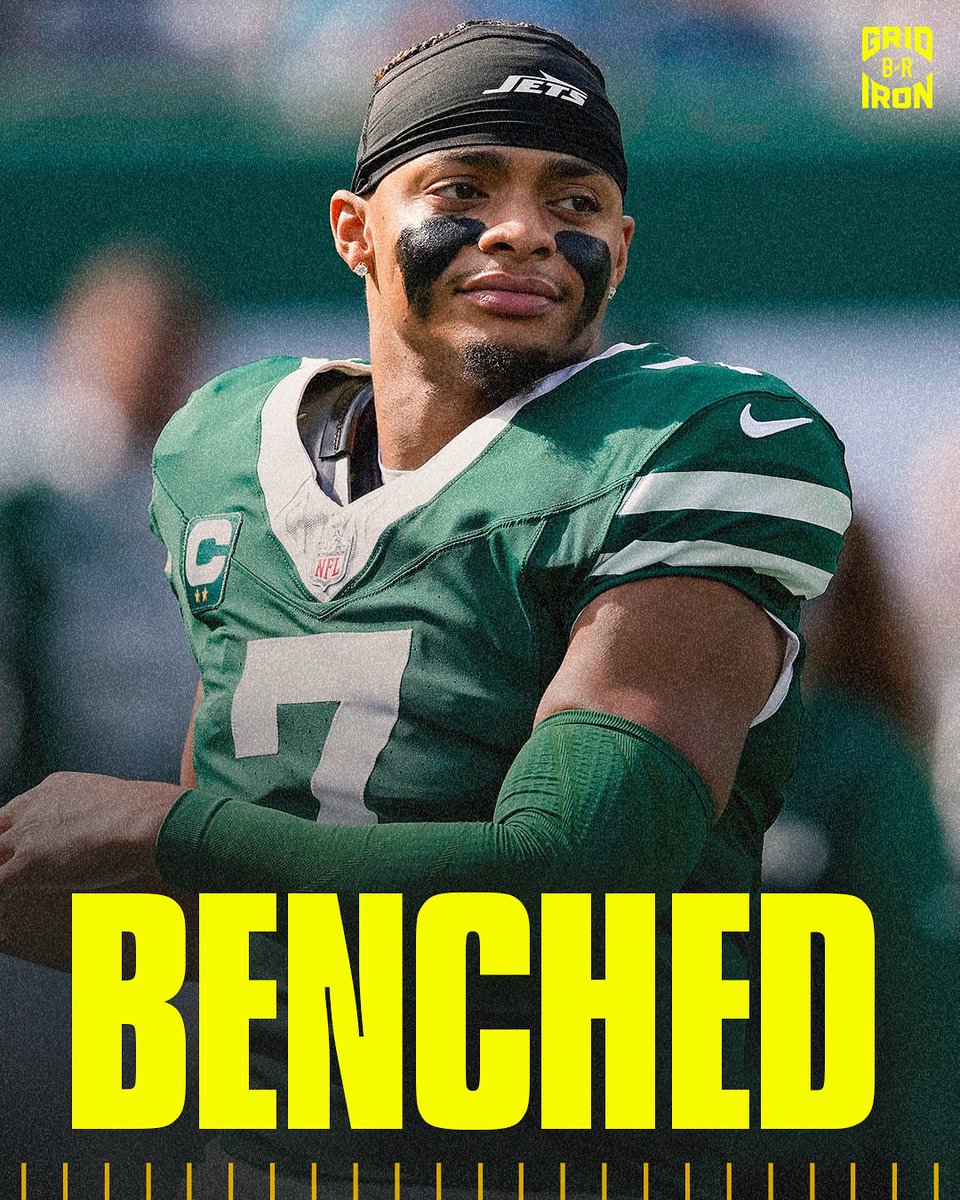 BleacherReport's tweet photo. Justin Fields has been benched vs. Panthers

Tyrod Taylor is in at QB https://t.co/B3w1rkLFe3