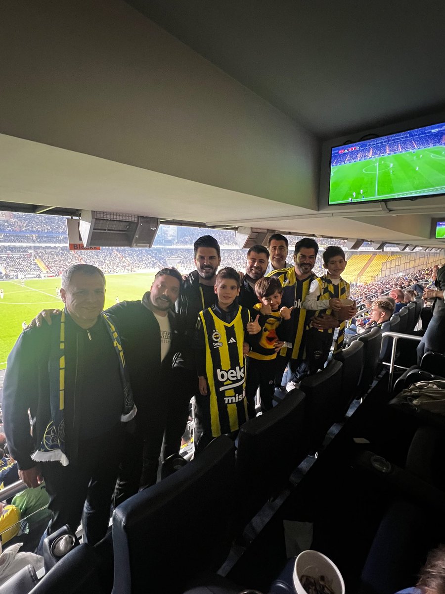 Biz Fenerbahçeliyiz… 💛💙