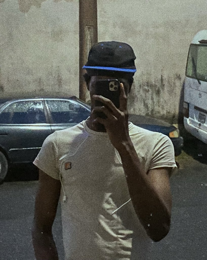Emmanuel Adele tweet media