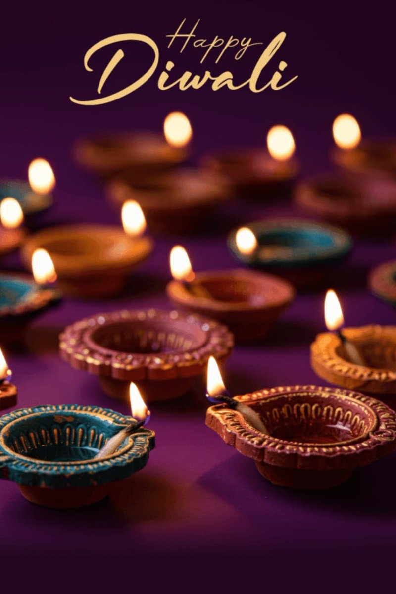 May Goddess Lakshmi shower your home with wealth and grace.
Happy Diwali 😊