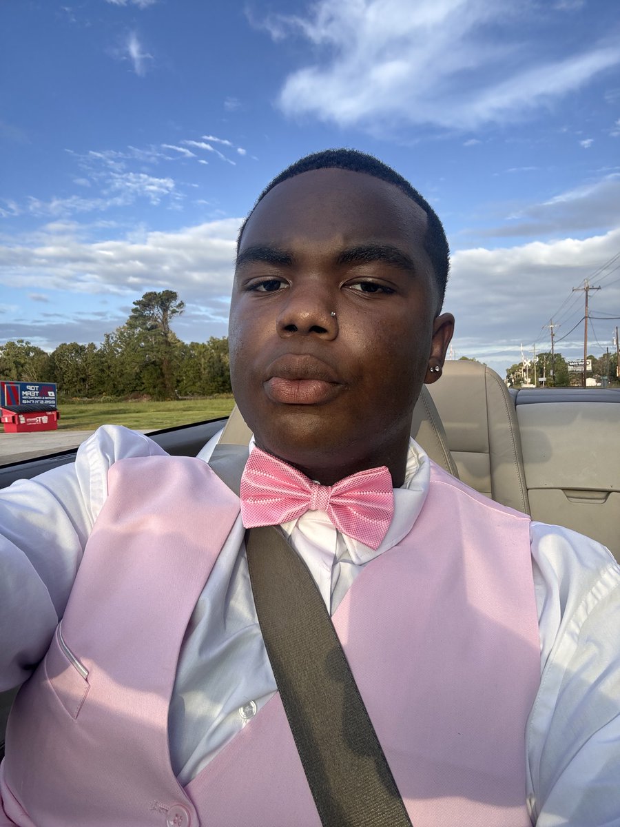 wsprickey's tweet photo. Period hoco😍 https://t.co/SeDw9u183u