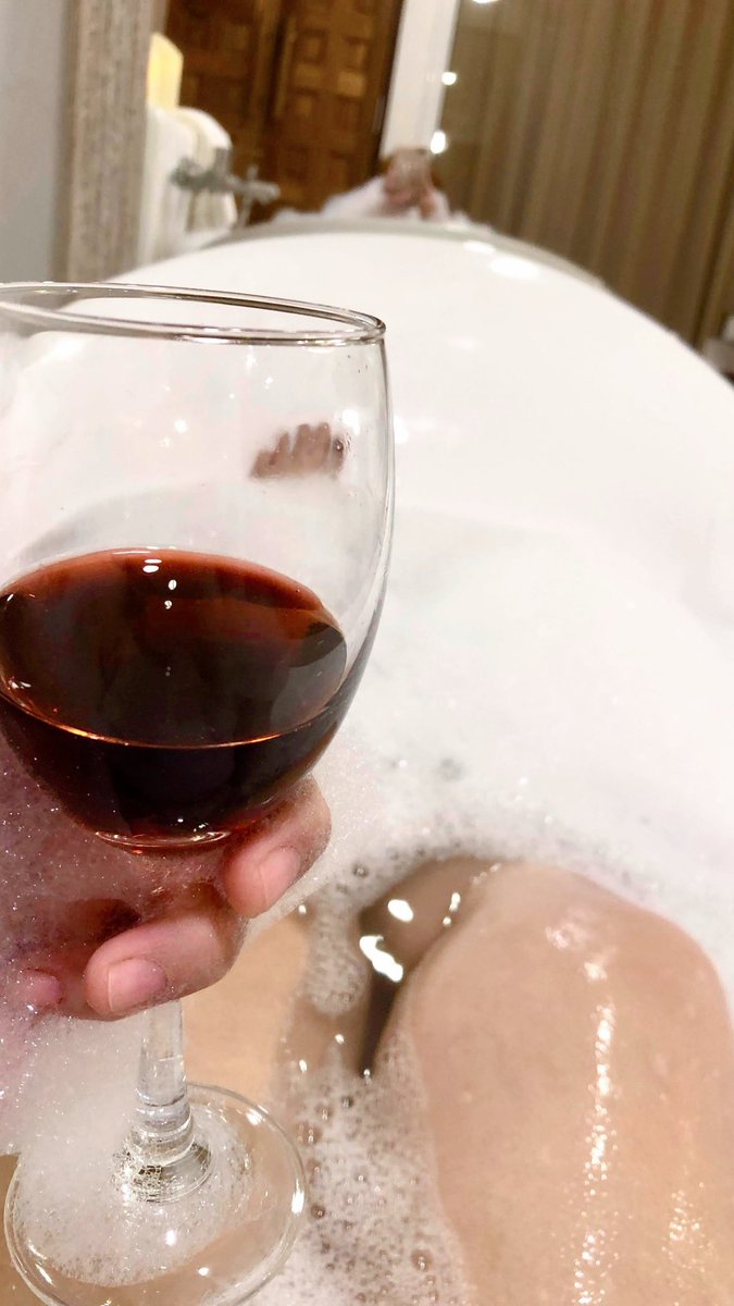 andamonnn's tweet image. 🥀