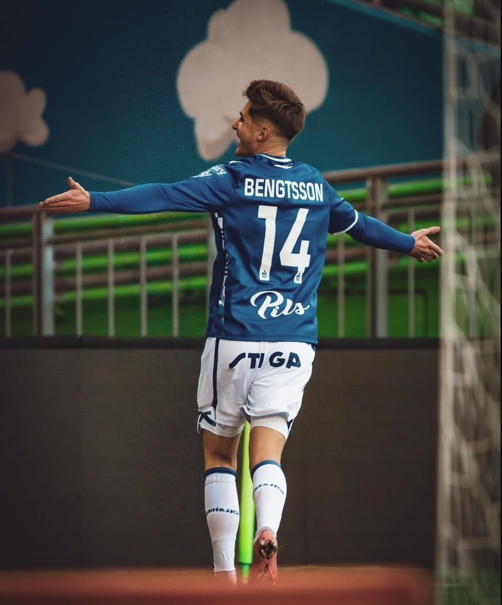 PiloxLP's tweet photo. 6 goli od początku sezonu.

Najbardziej pozytywne zaskoczenie z letnich transferów - Pan Piłkarz Leo Bengtsson 💫 https://t.co/36RgZW2ngN