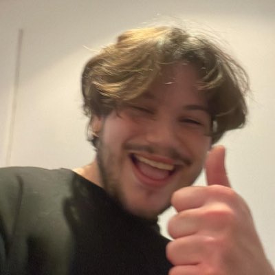 dotJustAle's tweet image. #NewProfilePic