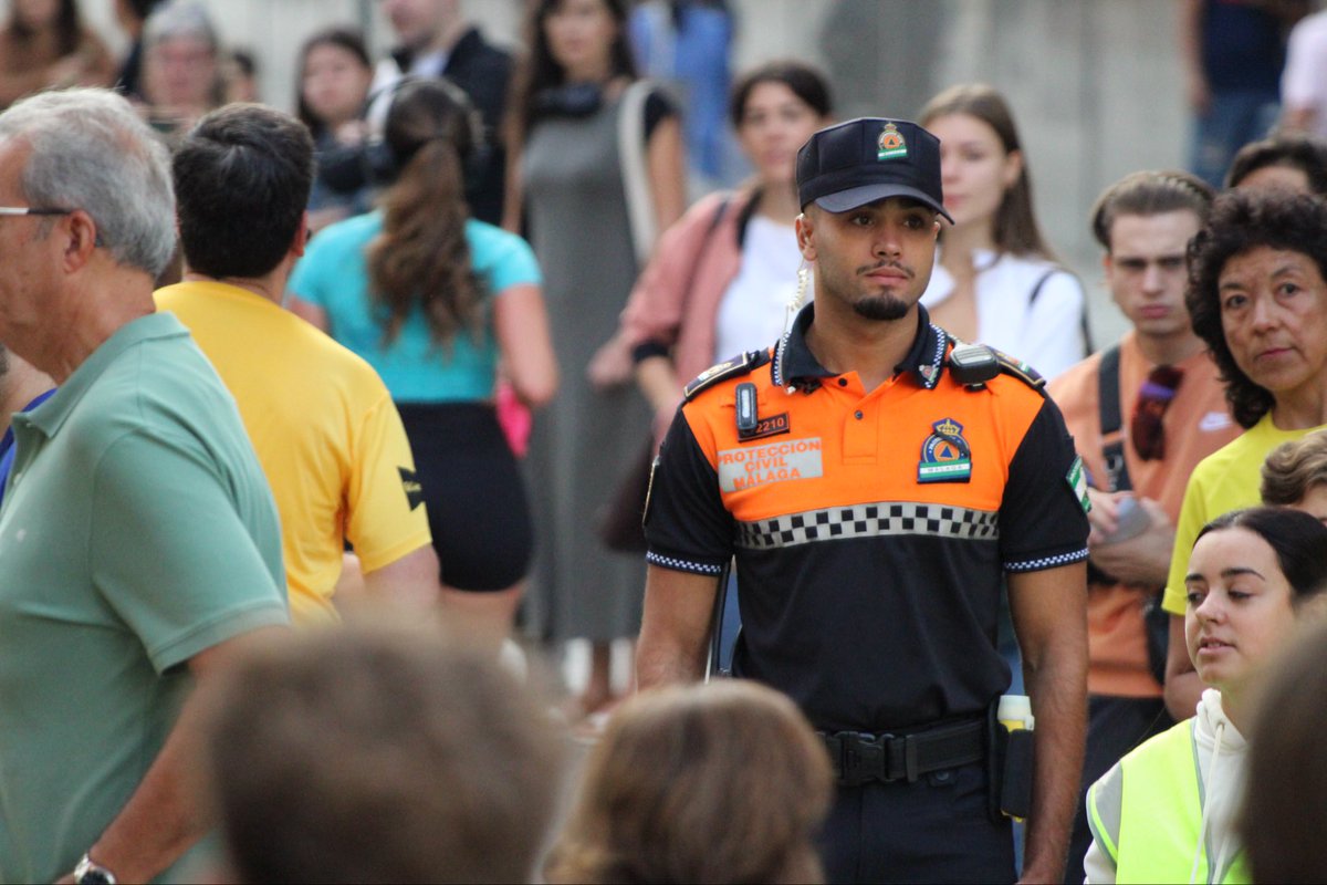 🚨 ¡Atención Málaga! 🚨

📣 #INFORMACIÓN |

📆 Hoy hemos estado presentes en la 45ª Edición de la Carrera Urbana Ciudad de Málaga 🏃🏻‍♂️

📝 Un total de 27 efectivos de Protección Civil Málaga hemos participado en el dispositivo, distribuidos en diferentes puntos del recorrido. 🚔🚦