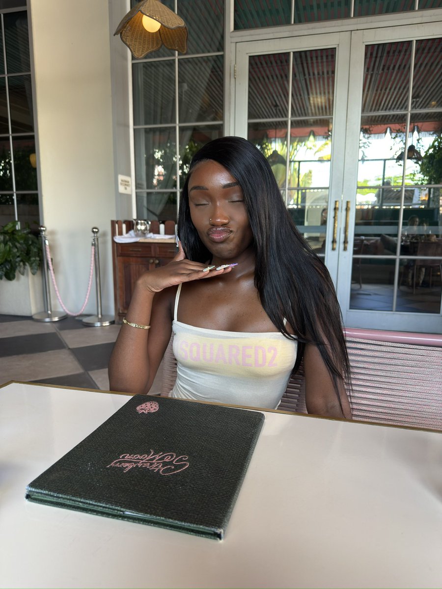 teenababyy's tweet photo. miami I’m inside you https://t.co/3NOt5k30mD