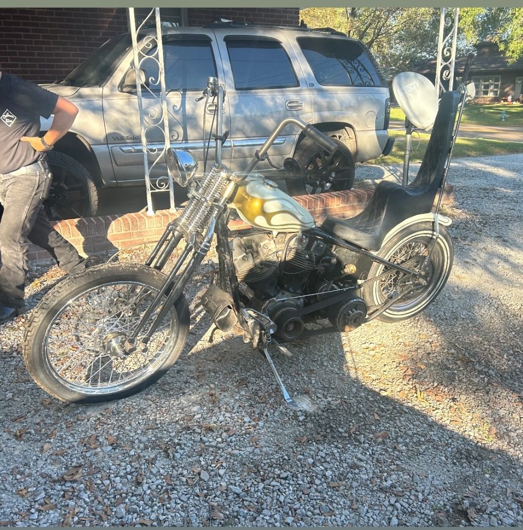 OUTLAWMCCB's tweet image. Respect and Support 
BROTHERHOOD 
BIKERS 
OUTLAWS 
#worldwide 
#BIKER 
#BikerGirl