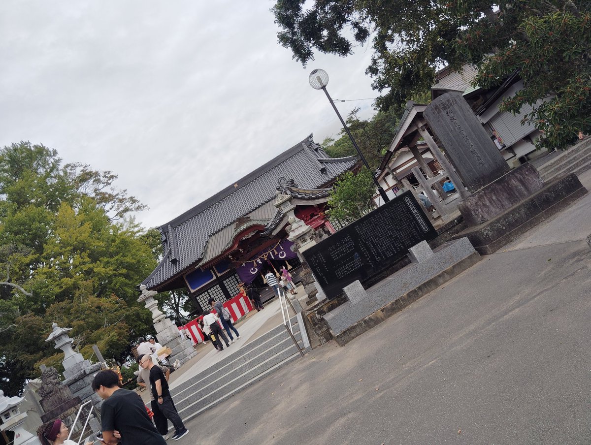 skobeach's tweet photo. 🐶おは(∪・ω･)ﾜﾝｯ🎶

昨日は白子神社の秋祭りにいったよ！
カート買ってもらったけど…キュークツでイヤだなぁ💧

ヒンヤリだから風邪さんにきをつけて🍵
今週も今日もげんきによろしく
(ᐡ`･ω･´ᐡ)ฅﾜﾝ❣️

#パトロール犬 #パトロール犬だいすけ #秋祭り #ドッグカート #白子神社 https://t.co/a4b3pDVNFU