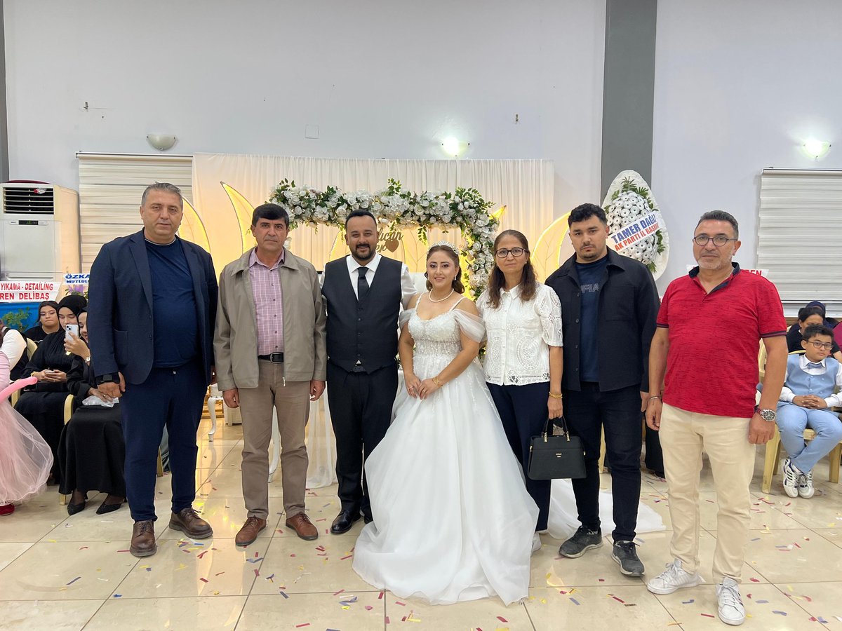 Osman KURDAK 🇹🇷 (@osmankurdak) on Twitter photo Nazlı Çelik ve Soner Gelen kardeşlerimizin düğün merasimine İlçe Koordinatörümüz Murat Erşahinoğlu Başkanımız, Kadın Kolları Başkanı Fatma Yılmaz, Gençlik Kolları Başkanı Yunus Emre Güçlü ve Teşkilatımızla katılım sağlayarak mutluluklar diledik.
<a href="/MrtSahinoglu/">Murat Ersahinoglu</a> <a href="/Akkaraisali01/">AK PARTİ KARAİSALI</a> Nazlı Çelik ve Soner Gelen kardeşlerimizin düğün merasimine İlçe Koordinatörümüz Murat Erşahinoğlu Başkanımız, Kadın Kolları Başkanı Fatma Yılmaz, Gençlik Kolları Başkanı Yunus Emre Güçlü ve Teşkilatımızla katılım sağlayarak mutluluklar diledik.
<a href="/MrtSahinoglu/">Murat Ersahinoglu</a> <a href="/Akkaraisali01/">AK PARTİ KARAİSALI</a>