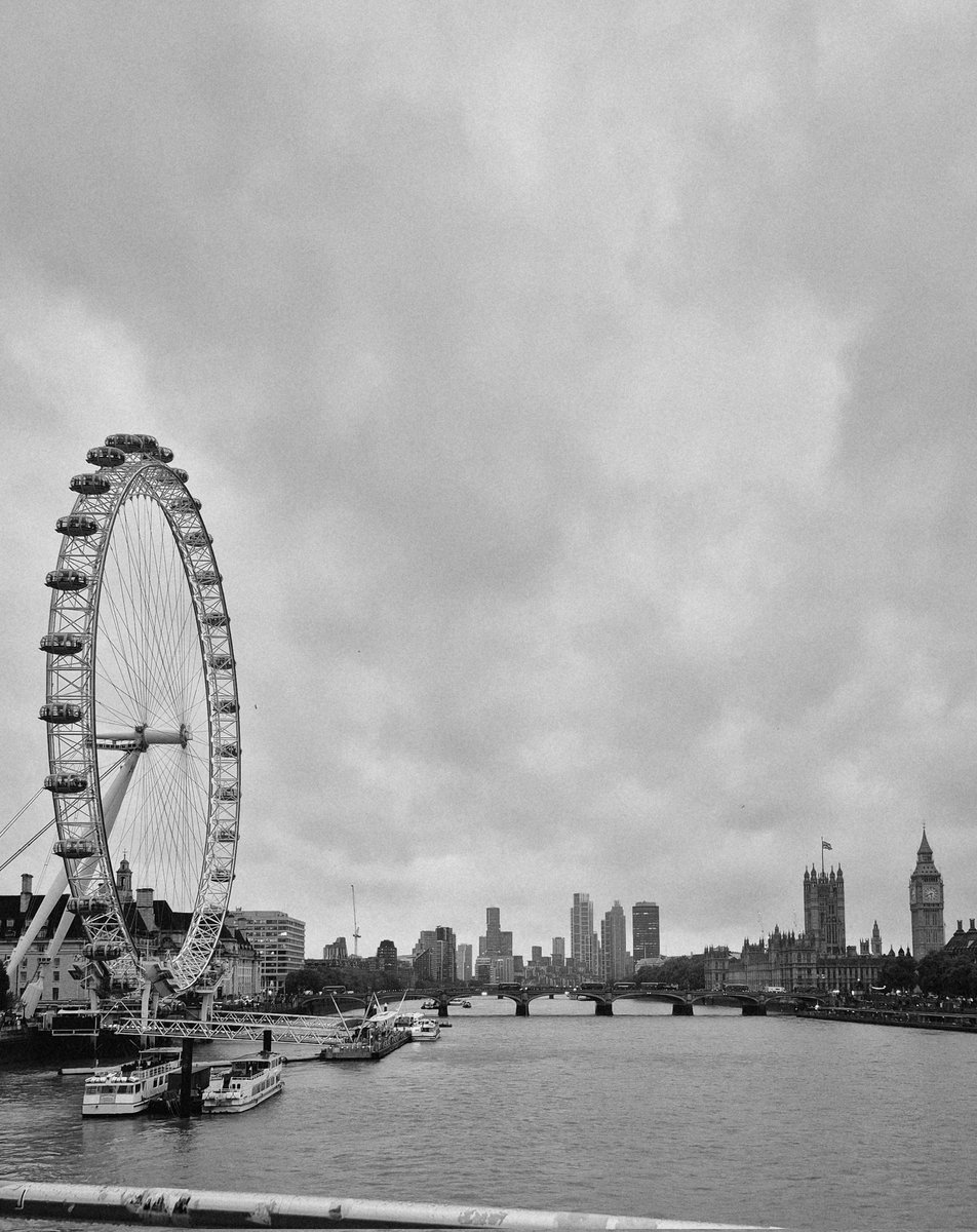 When London is calling, the rain doesn’t matter 

🏡

#London