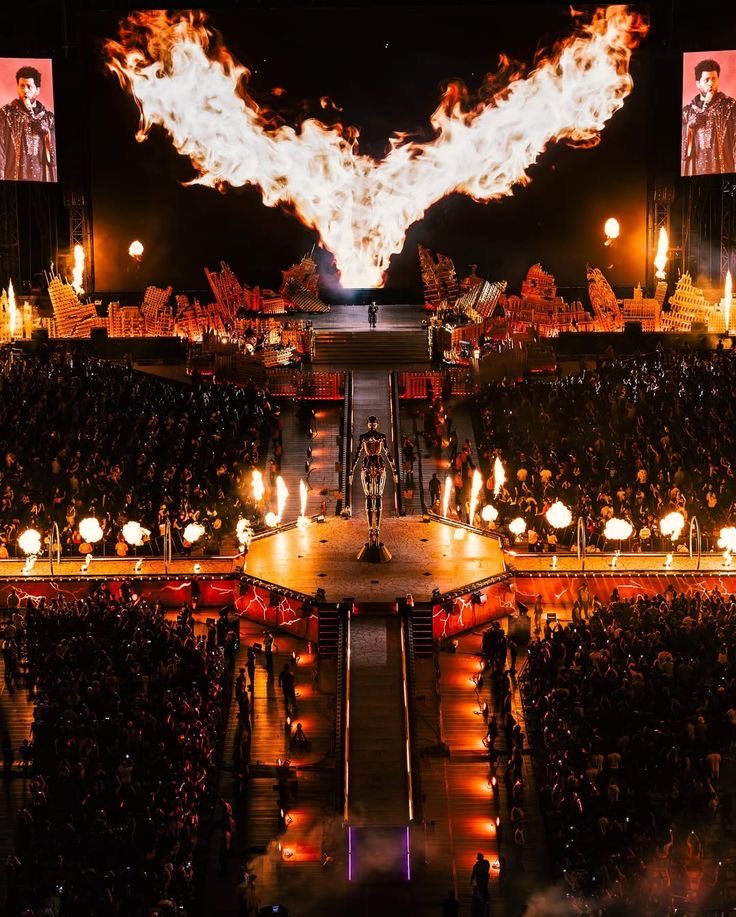 AfterDawnTourBR's tweet image. Em sua terceira passagem pelo Brasil, The Weeknd Trará a estrutura completa da “After Hours Til Dawn” para o Brasil. 🇧🇷