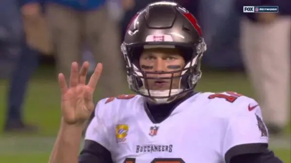 gameswithnames's tweet image. How many games in a row have the Patriots won?