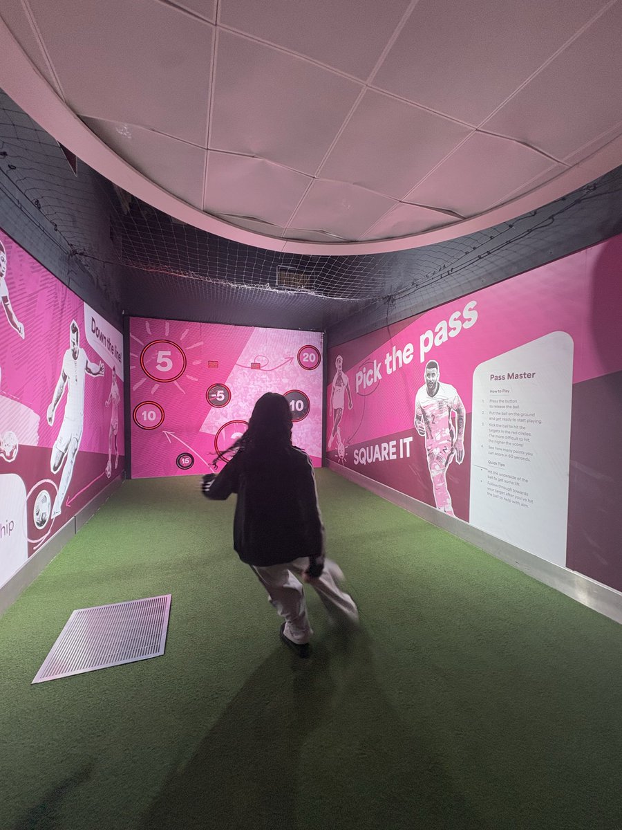 Wren Academy Finchley PE tweet media